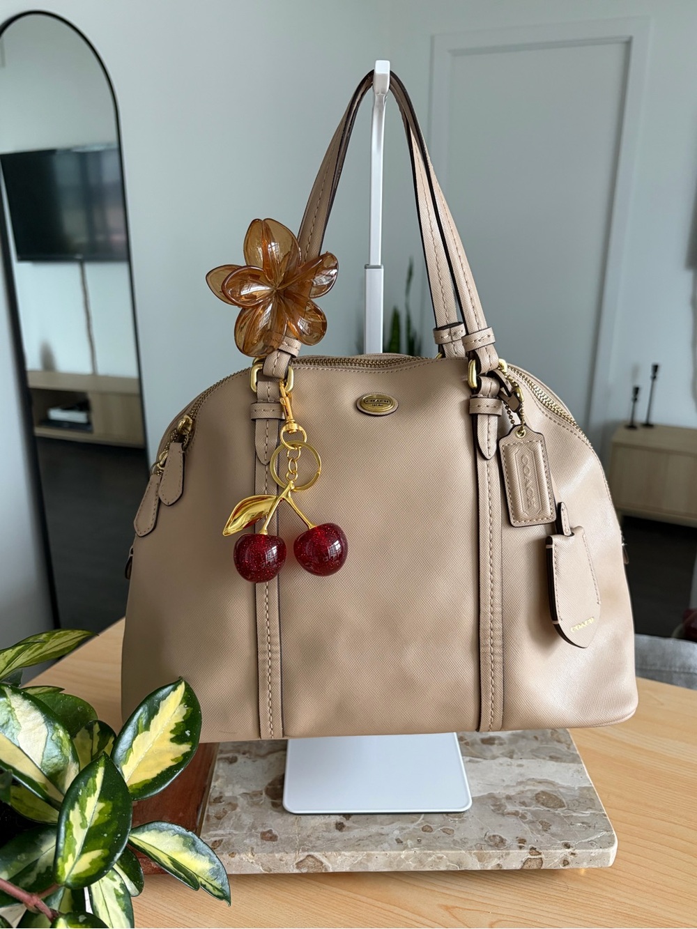 RARE Coach Sand Peyton Cora Dome Satchel